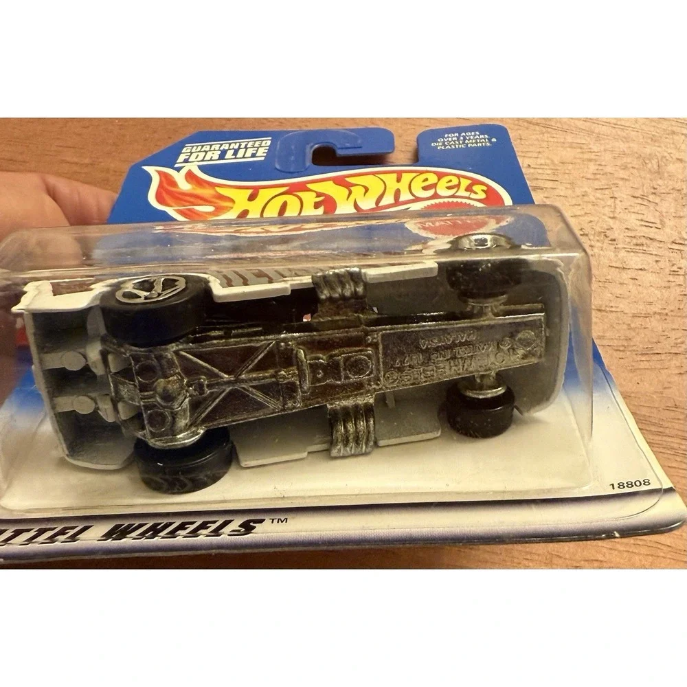 Hot wheels Funny Car #742 Sugar Rush Series White/Brown Body Opens‎ New